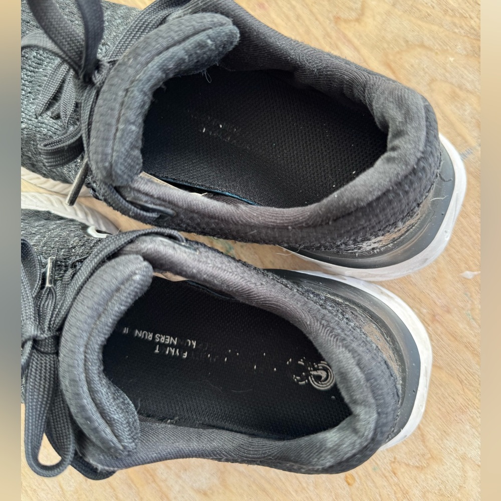 NIKE React Infinity Run Flyknit Black and White Womens Size 7 - Picture 5 of 7